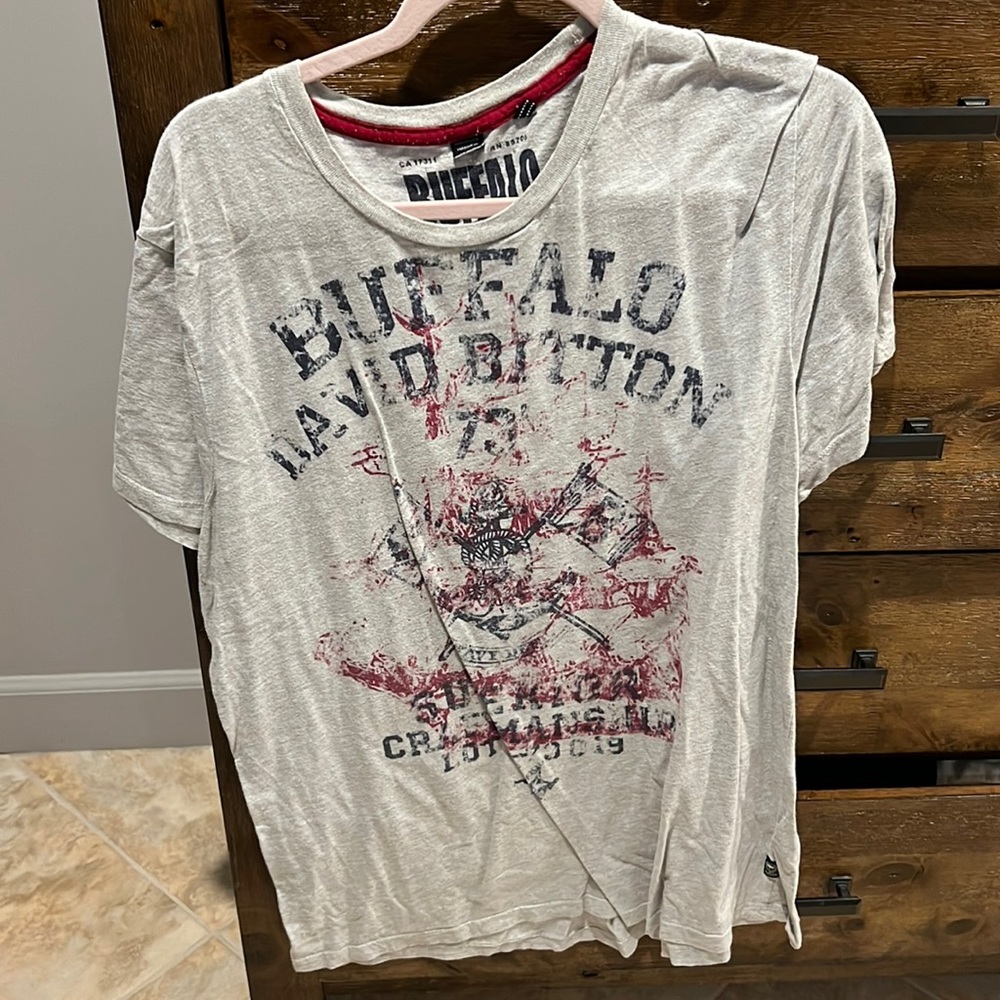 Buffalo t shirt